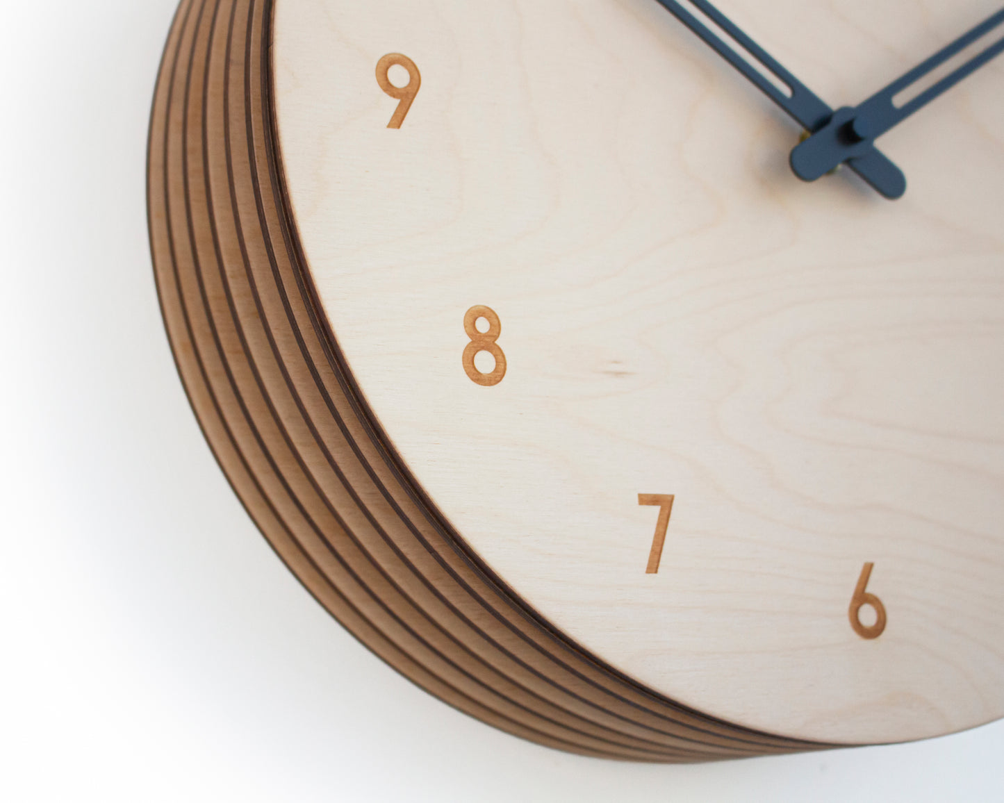 Minimal Wooden Wall Clock – Modern Birch Design with Custom Color Hands and Bird
