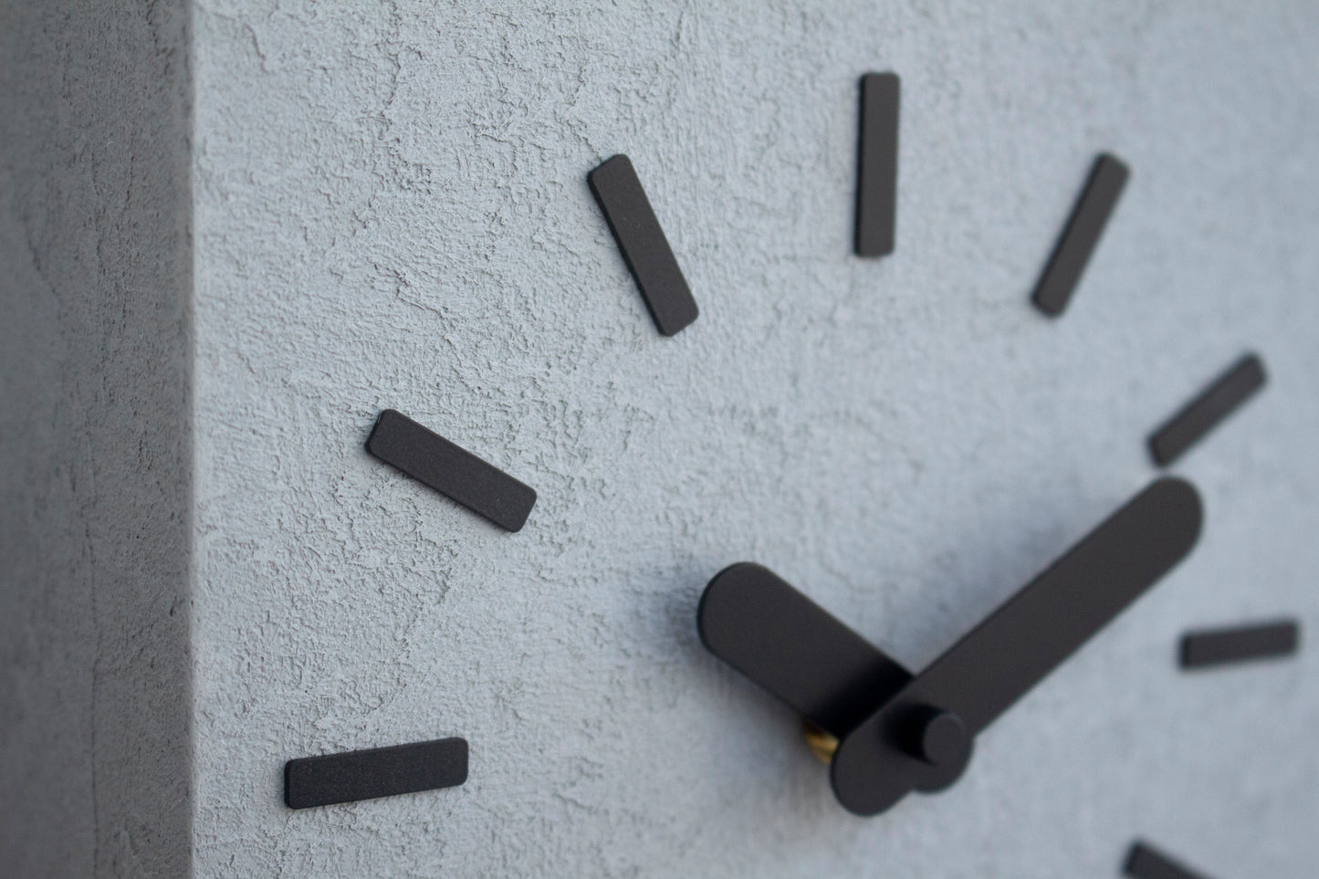 Cuckoo Clock - Concrete coated with black accessories and amber bird