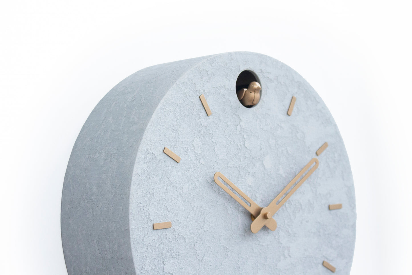 Minimal Concrete Cuckoo Clock – Modern Wall Decor, Brass Details, Optional Pendulum